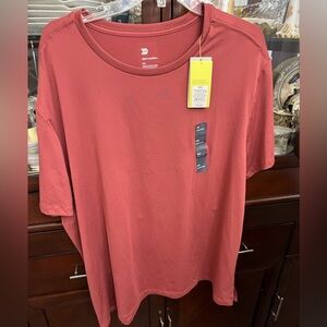 All in Motion Red Short Sleeve Tee